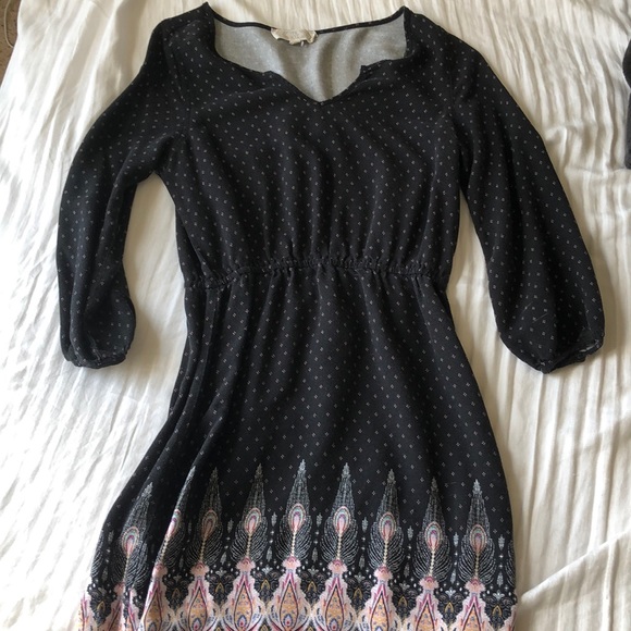 Patterned Dress - Picture 1 of 3